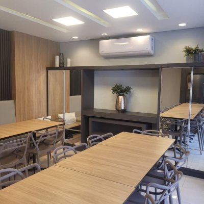 Apartamentos com 149m², 4 quartos, 1 suíte, 4 garagens, no bairro Campinas em São José