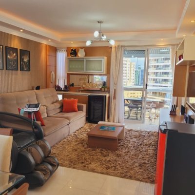 Apartamentos com 149m², 4 quartos, 1 suíte, 4 garagens, no bairro Campinas em São José