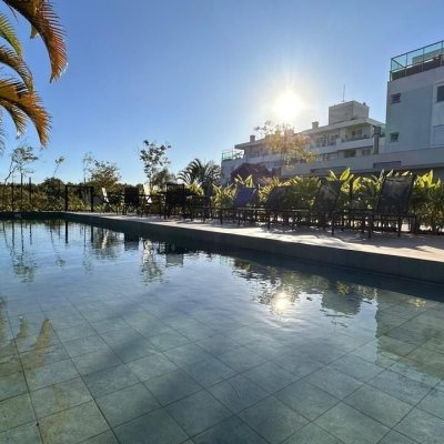 Apartamentos com 91m², 3 quartos, 1 suíte, 2 garagens, no bairro João Paulo em Florianópolis