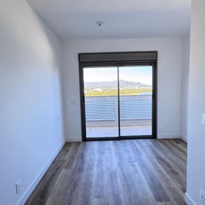 Apartamentos com 102m², 2 quartos, 2 suítes, 2 garagens, no bairro João Paulo em Florianópolis