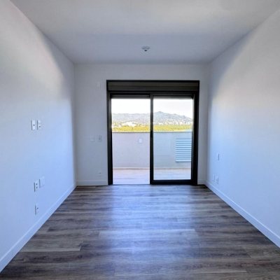 Apartamentos com 102m², 2 quartos, 2 suítes, 2 garagens, no bairro João Paulo em Florianópolis
