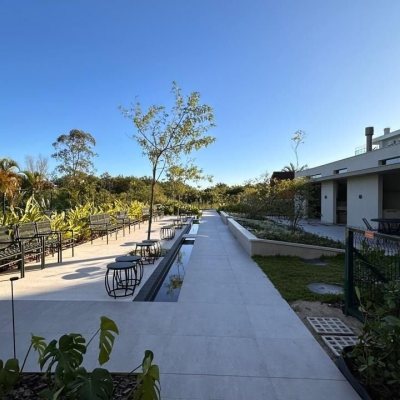 Apartamentos com 102m², 2 quartos, 2 suítes, 2 garagens, no bairro João Paulo em Florianópolis