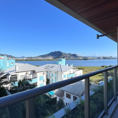Apartamentos com 126m², 3 quartos, 1 suíte, 2 garagens, no bairro João Paulo em Florianópolis