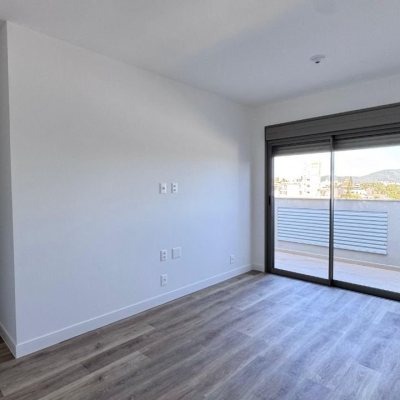 Apartamentos com 126m², 3 quartos, 1 suíte, 2 garagens, no bairro João Paulo em Florianópolis