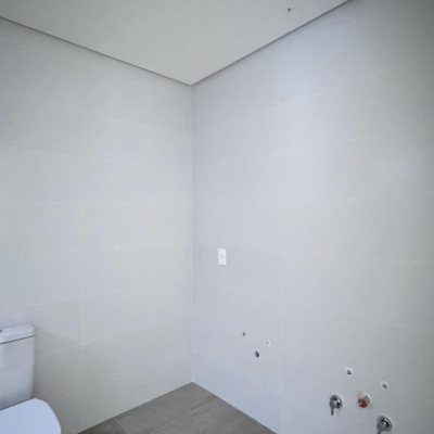 Apartamentos com 126m², 3 quartos, 1 suíte, 2 garagens, no bairro João Paulo em Florianópolis