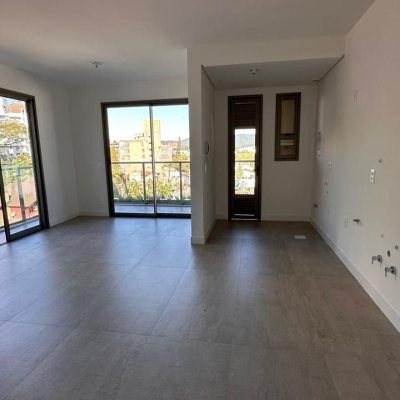 Apartamentos com 126m², 3 quartos, 1 suíte, 2 garagens, no bairro João Paulo em Florianópolis