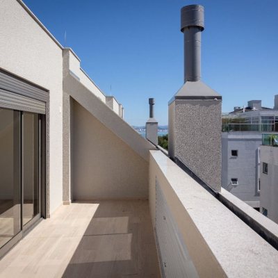 Apartamentos com 96m², 2 quartos, 2 suítes, 2 garagens, no bairro João Paulo em Florianópolis