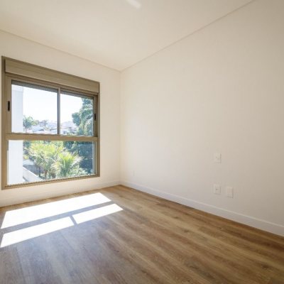 Apartamentos com 96m², 2 quartos, 2 suítes, 2 garagens, no bairro João Paulo em Florianópolis