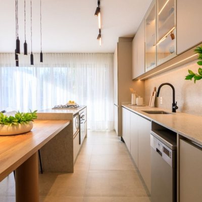 Apartamentos com 106m², 2 quartos, 2 suítes, 2 garagens, no bairro João Paulo em Florianópolis