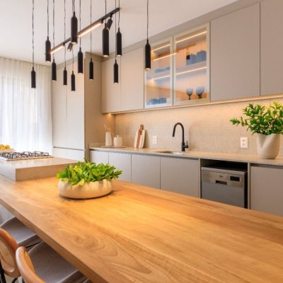 Apartamentos com 106m², 2 quartos, 2 suítes, 2 garagens, no bairro João Paulo em Florianópolis