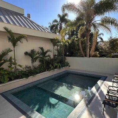 Apartamentos com 106m², 2 quartos, 2 suítes, 2 garagens, no bairro João Paulo em Florianópolis