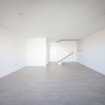 Apartamentos com 99m², 2 quartos, 2 suítes, 2 garagens, no bairro João Paulo em Florianópolis