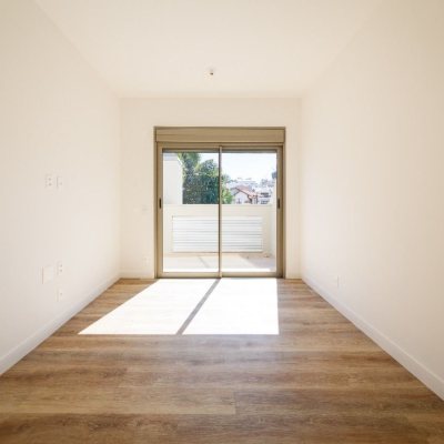 Apartamentos com 99m², 2 quartos, 2 suítes, 2 garagens, no bairro João Paulo em Florianópolis