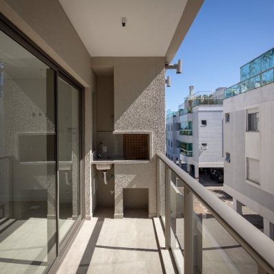 Apartamentos com 99m², 2 quartos, 2 suítes, 2 garagens, no bairro João Paulo em Florianópolis