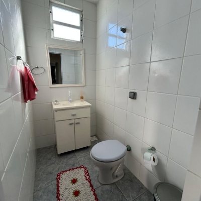 Casa Residencial com 276m², 4 quartos, 1 suíte, 3 garagens, no bairro Jardim Cidade De Florianópolis em São José