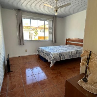 Casa Residencial com 276m², 4 quartos, 1 suíte, 3 garagens, no bairro Jardim Cidade De Florianópolis em São José