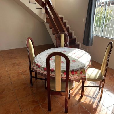 Casa Residencial com 276m², 4 quartos, 1 suíte, 3 garagens, no bairro Jardim Cidade De Florianópolis em São José