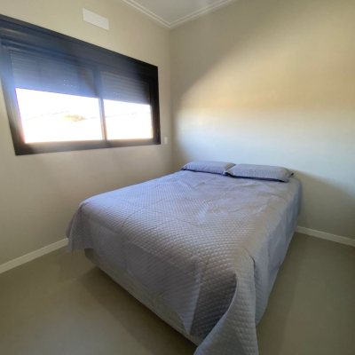 Casa Residencial com 103m², 3 quartos, 1 suíte, 2 garagens, no bairro Pinheira em Palhoça