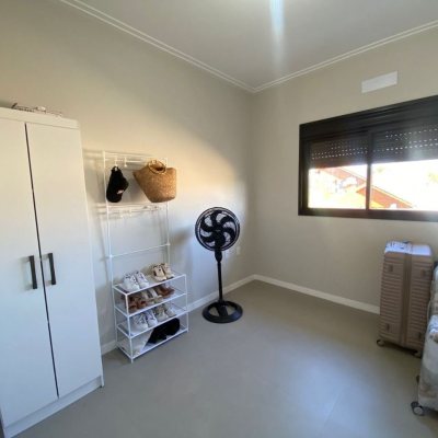 Casa Residencial com 103m², 3 quartos, 1 suíte, 2 garagens, no bairro Pinheira em Palhoça