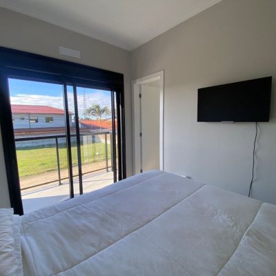 Casa Residencial com 103m², 3 quartos, 1 suíte, 2 garagens, no bairro Pinheira em Palhoça