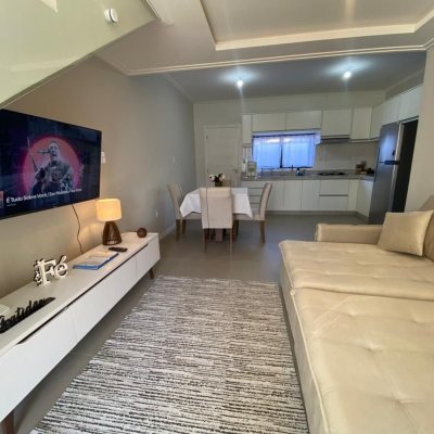 Casa Residencial com 103m², 3 quartos, 1 suíte, 2 garagens, no bairro Pinheira em Palhoça