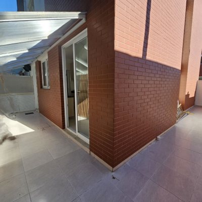 Casa Residencial com 161m², 3 quartos, 1 suíte, 1 garagem, no bairro Campeche em Florianópolis