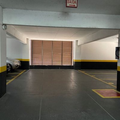 Garagem Comercial com 12m², 1 garagem, no bairro Centro em Florianópolis