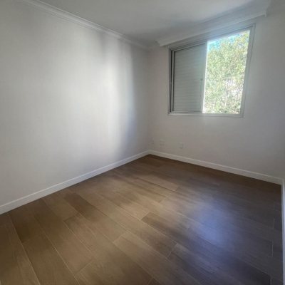 Apartamentos com 150m², 3 quartos, 1 suíte, 2 garagens, no bairro Centro em Florianópolis