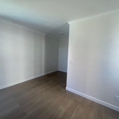 Apartamentos com 150m², 3 quartos, 1 suíte, 2 garagens, no bairro Centro em Florianópolis