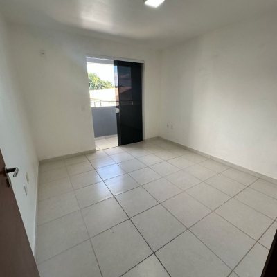 Casa Residencial com 64m², 2 quartos, 2 garagens, no bairro Bela Vista em Palhoça