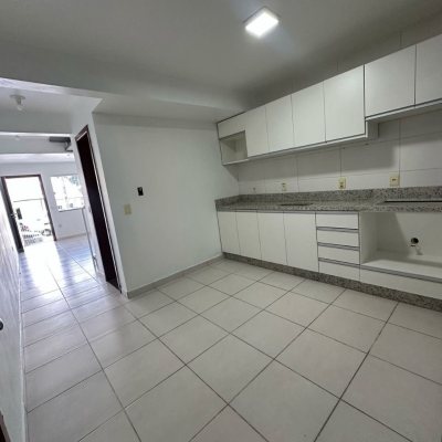Casa Residencial com 64m², 2 quartos, 2 garagens, no bairro Bela Vista em Palhoça