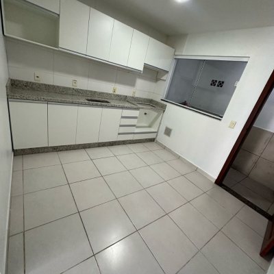 Casa Residencial com 64m², 2 quartos, 2 garagens, no bairro Bela Vista em Palhoça