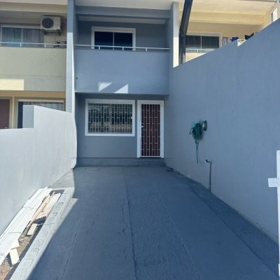Casa Residencial com 64m², 2 quartos, 2 garagens, no bairro Bela Vista em Palhoça
