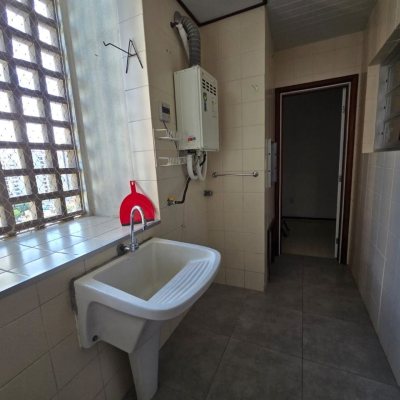 Apartamentos com 174m², 4 quartos, 2 suítes, 2 garagens, no bairro Centro em Florianópolis