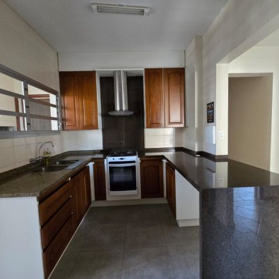 Apartamentos com 174m², 4 quartos, 2 suítes, 2 garagens, no bairro Centro em Florianópolis