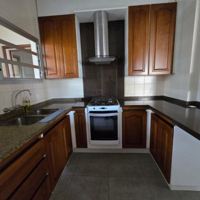 Apartamentos com 174m², 4 quartos, 2 suítes, 2 garagens, no bairro Centro em Florianópolis