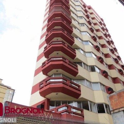 Apartamentos com 174m², 4 quartos, 2 suítes, 2 garagens, no bairro Centro em Florianópolis