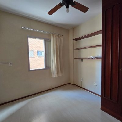 Apartamentos com 174m², 4 quartos, 2 suítes, 2 garagens, no bairro Centro em Florianópolis