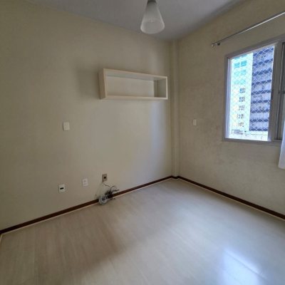 Apartamentos com 174m², 4 quartos, 2 suítes, 2 garagens, no bairro Centro em Florianópolis