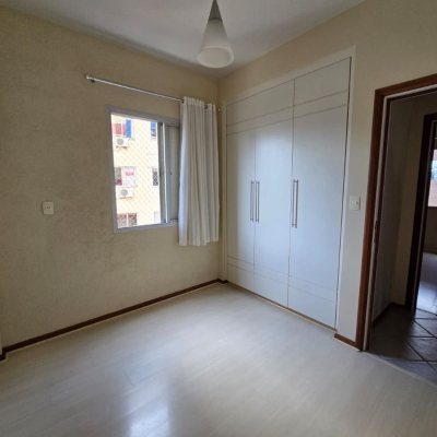 Apartamentos com 174m², 4 quartos, 2 suítes, 2 garagens, no bairro Centro em Florianópolis
