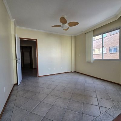 Apartamentos com 174m², 4 quartos, 2 suítes, 2 garagens, no bairro Centro em Florianópolis