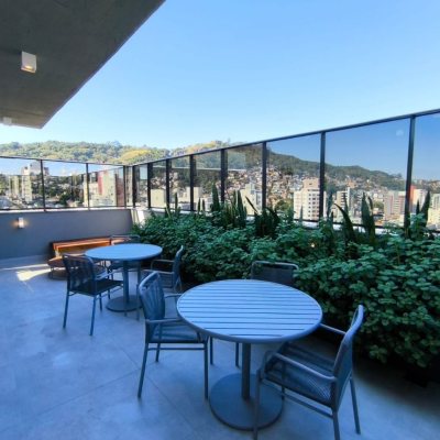 Apartamentos com 69m², 2 quartos, 2 suítes, 2 garagens, no bairro Centro em Florianópolis