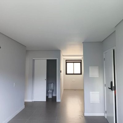 Apartamentos com 69m², 2 quartos, 2 suítes, 2 garagens, no bairro Centro em Florianópolis