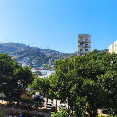 Apartamentos com 69m², 2 quartos, 2 suítes, 2 garagens, no bairro Centro em Florianópolis