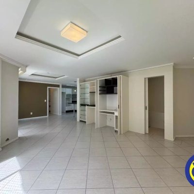 Apartamentos com 110m², 2 quartos, 1 suíte, no bairro Centro em Florianópolis