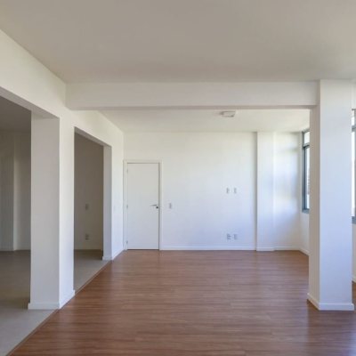 Apartamentos com 108m², 3 quartos, 1 suíte, 1 garagem, no bairro Centro em Florianópolis