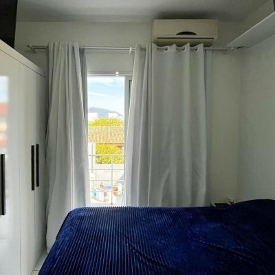 Casa Residencial com 247m², 3 quartos, 1 suíte, 2 garagens, no bairro Campeche em Florianópolis