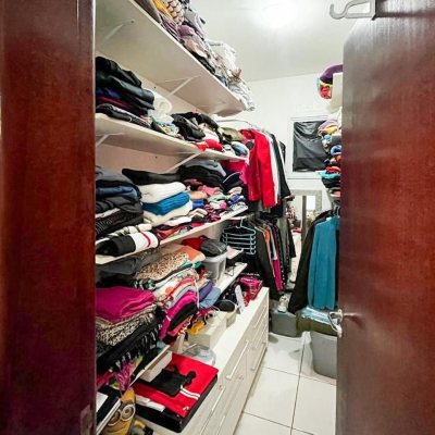 Casa Residencial com 247m², 3 quartos, 1 suíte, 2 garagens, no bairro Campeche em Florianópolis