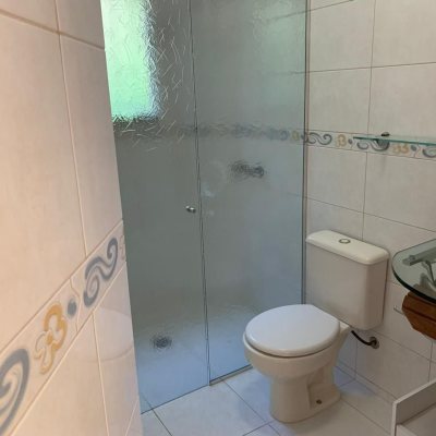 Casa Residencial com 200m², 3 quartos, 1 suíte, 2 garagens, no bairro Lagoa Da Conceição em Florianópolis