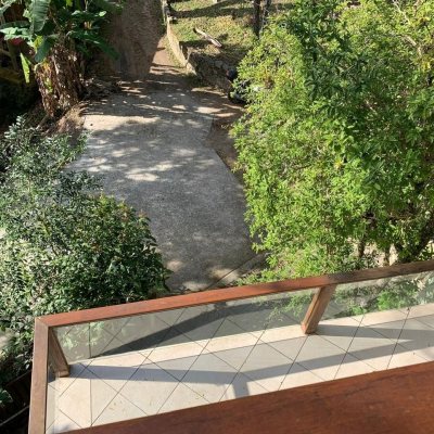 Casa Residencial com 200m², 3 quartos, 1 suíte, 2 garagens, no bairro Lagoa Da Conceição em Florianópolis